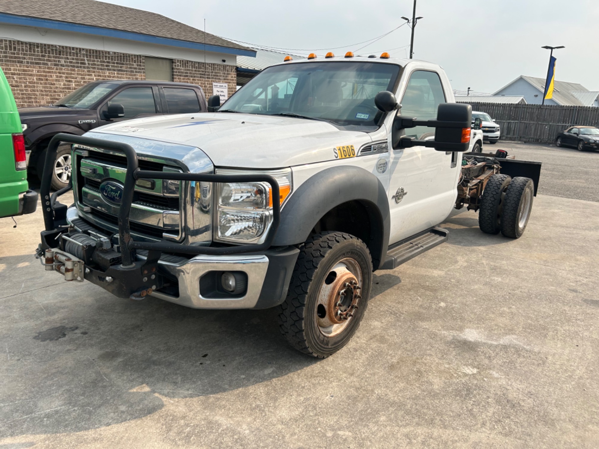 photo of 2016 Ford F-550 Regular Cab DRW 4WD